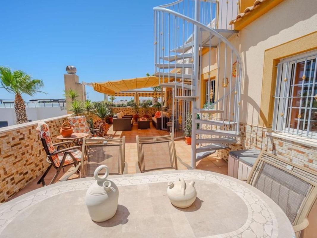 Penthouse sale in Ático en Calle Pimienta, Villamartín, Orihuela, Orihuela photo 3