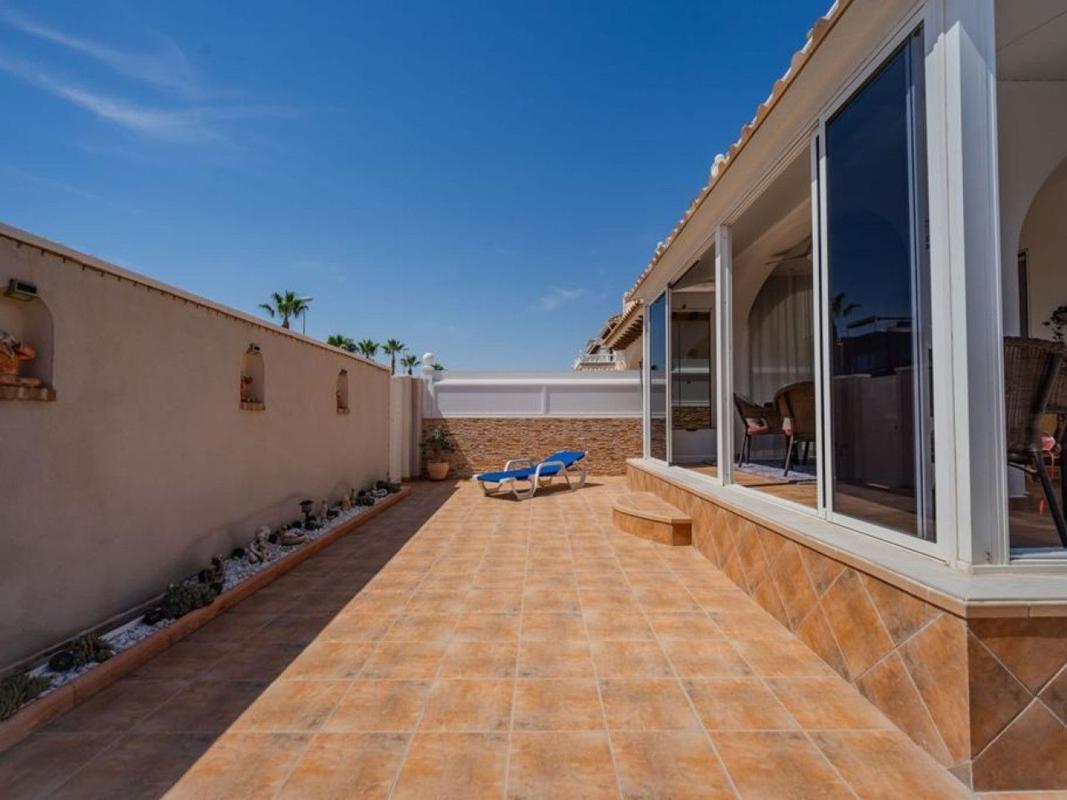 Продажа отдельного шале в Casa o chalet en Calle Cabo Raso, Lomas de Cabo Roig, Orihuela, Ориуэла photo 5