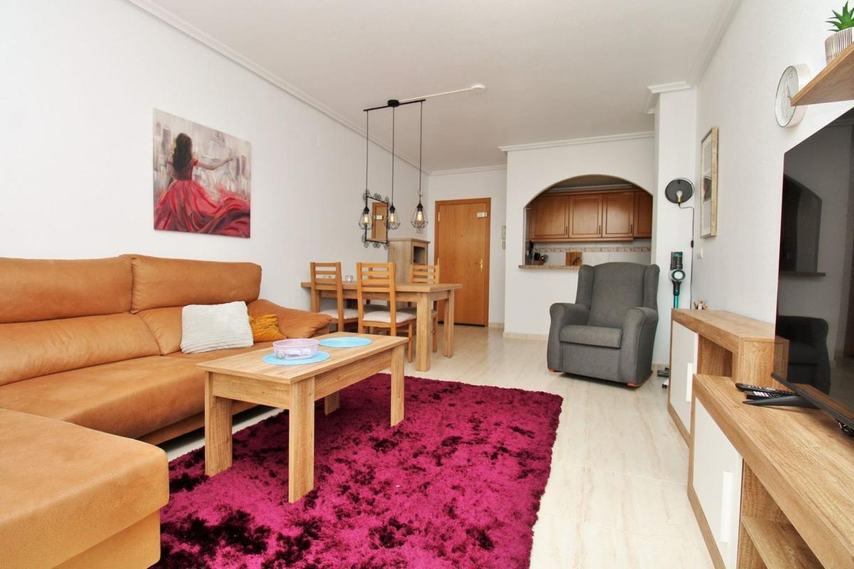 Sale of apartment in Piso en Calle Romea, Centro, San Miguel de Salinas, San Miguel de Salinas
 photo 4