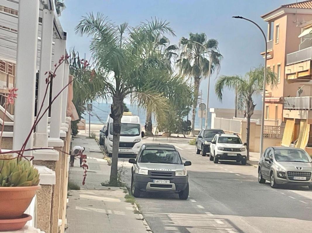 Продажа таунхауса в Chalet adosado en Tamarit - Playa Lissa, Santa Pola , Санта Пола photo 3