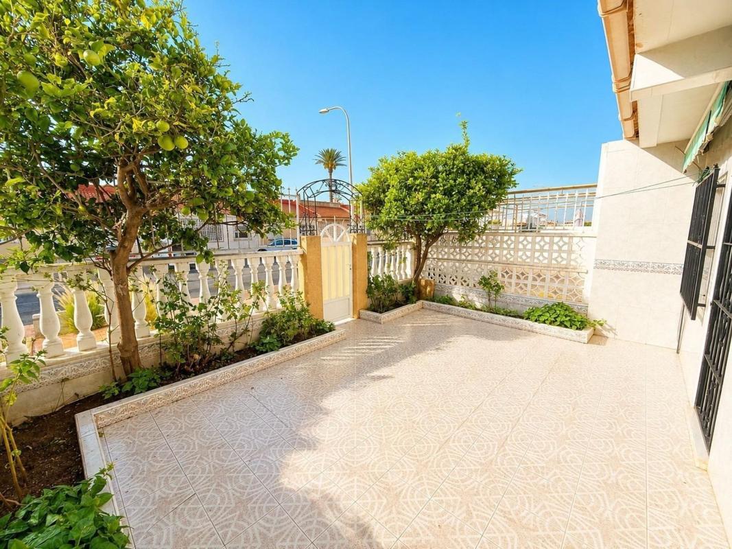 Продажа таунхауса в Chalet adosado en La Siesta - El Salado - Torreta, Torrevieja , Торревьеха photo 1