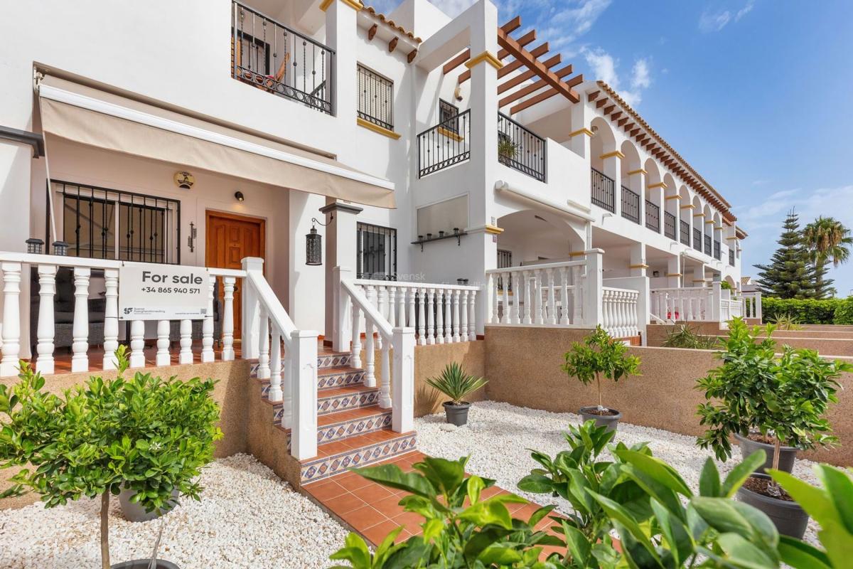 Sprzedaż mieszkania w Piso en Calle Nazaries, 44, La Ciñuelica - Villa Rosa, Orihuela, Orihuela
photo 1