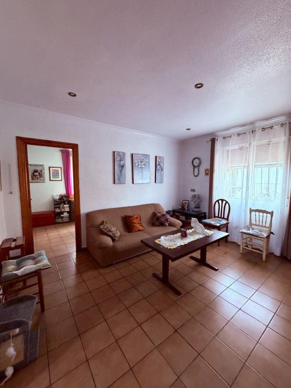 Propiedades en venta y alquiler en España photo 1