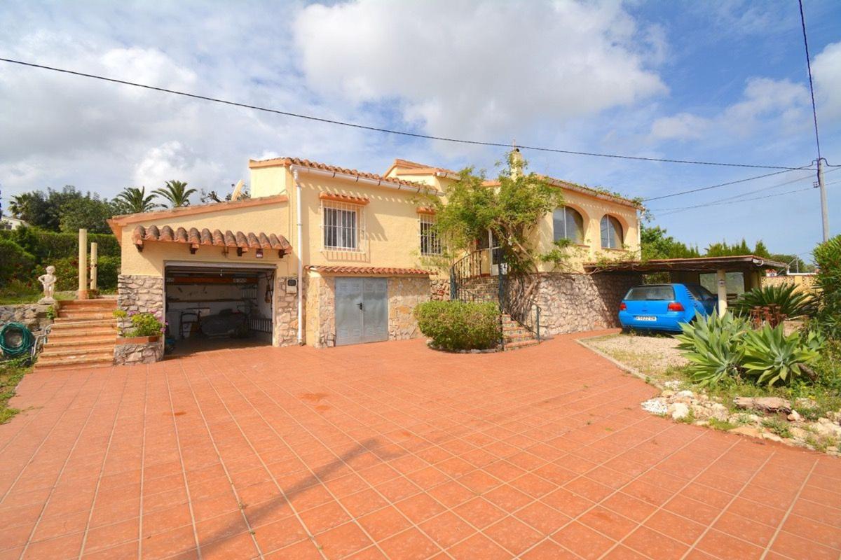 Propiedades en venta y alquiler en España photo 1