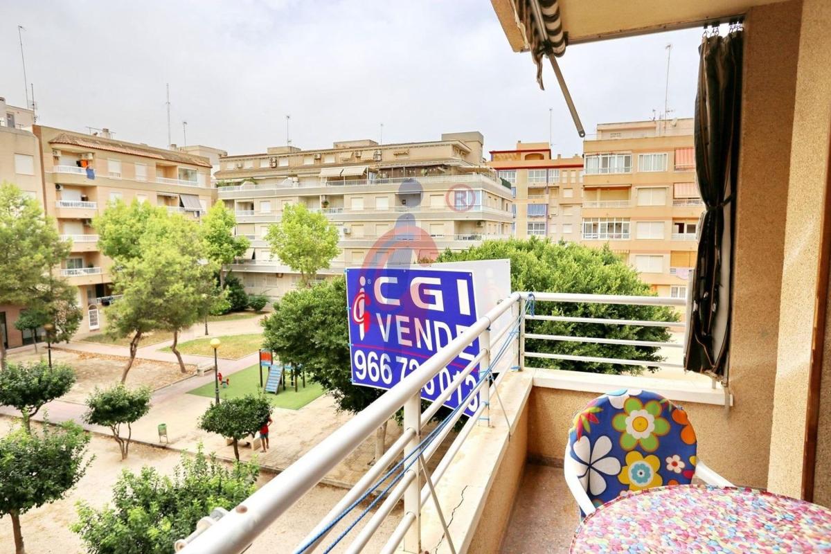 Sale of apartment in Piso en Calle Dolores Viudes Blasco, 10, Las Viñas, Guardamar del Segura, Guardamar del Segura
photo 1