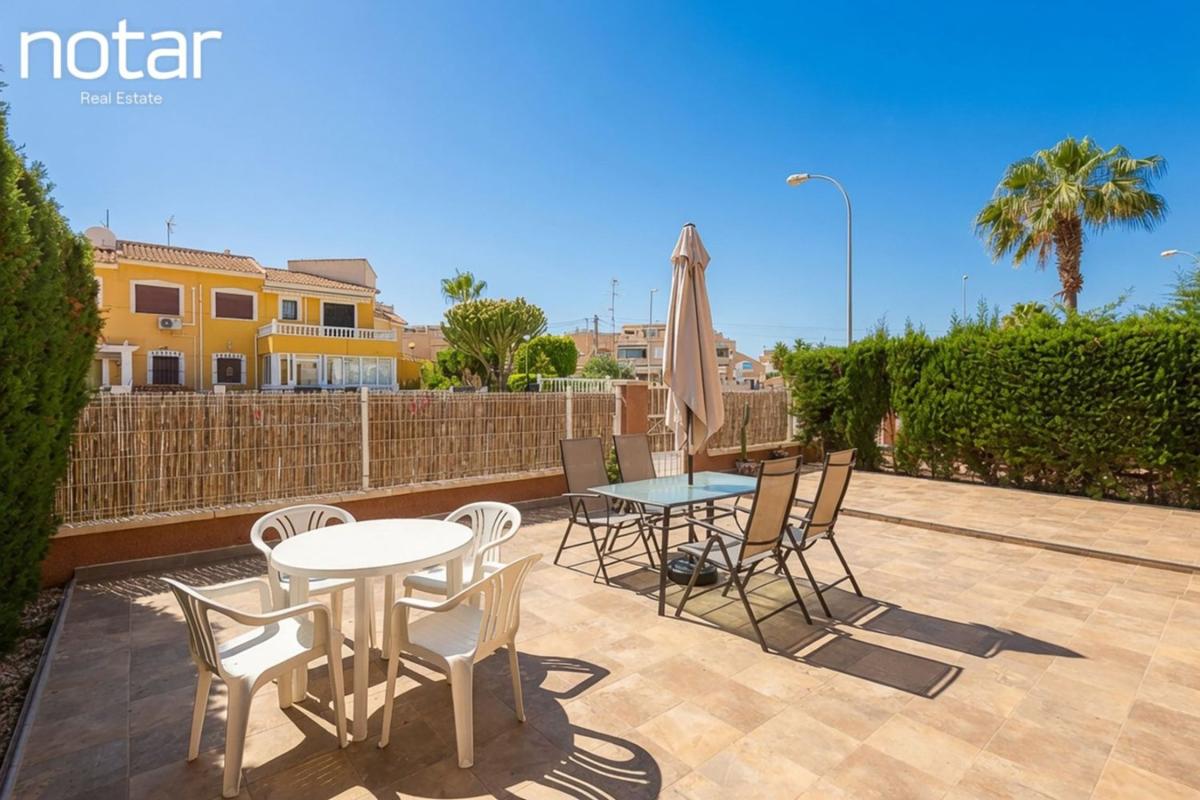 Sprzedaż mieszkania w Piso en Calle Pavo Real, Playa Flamenca, Orihuela, Orihuela
 photo 2
