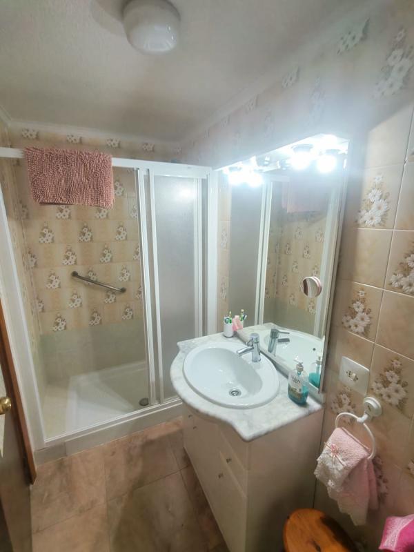 Venta de piso en Piso en Playa de los Náufragos, Torrevieja, Torrevieja
photo 2