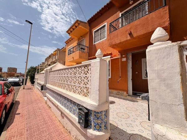 Casa o chalet independiente en Calle Gabriela Mistral, 61, Zona los Frutales, Torrevieja photo 1