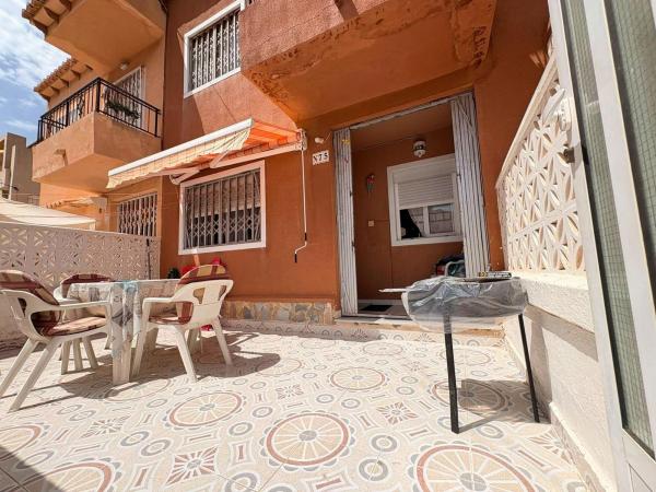 Casa o chalet independiente en Calle Gabriela Mistral, 61, Zona los Frutales, Torrevieja photo 2