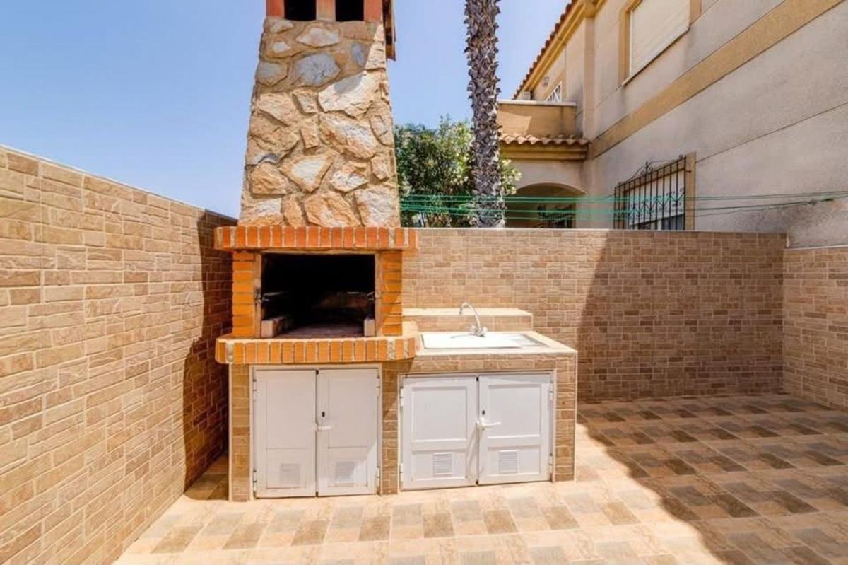 Sprzedaż szeregowego domku w Chalet adosado en Aguas Nuevas, Torrevieja , Torrevieja photo 3