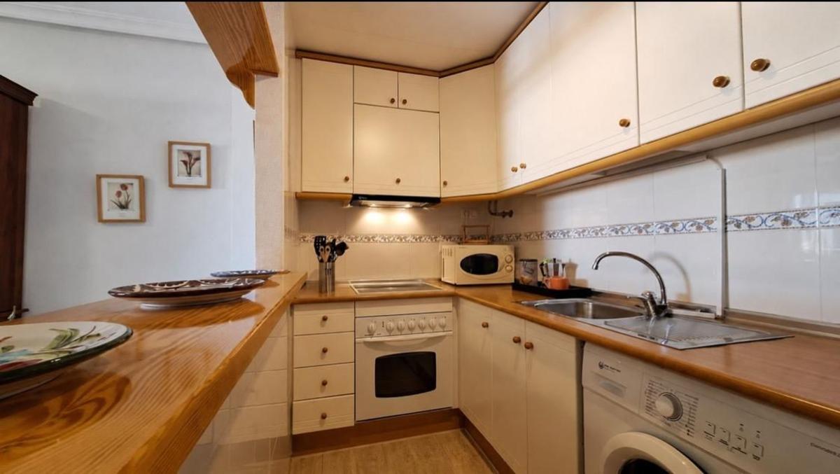 Sale of apartment in Piso en Los Europeos, Torrevieja, Torrevieja
photo 5
