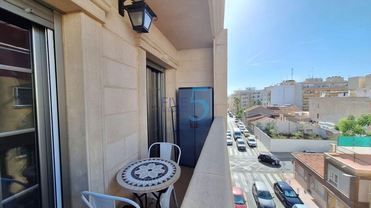 Venta de piso en Piso en Centro - Muelle Pesquero, Torrevieja, Torrevieja
photo 3