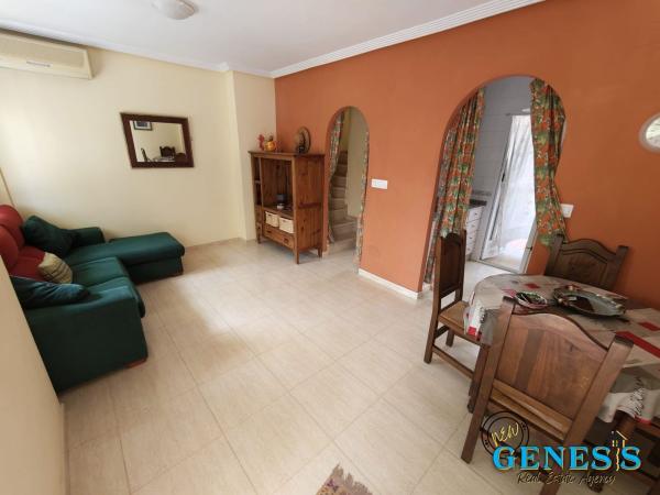 Chalet pareado en Partida Lomas del Polo, 3, Urbanizaciones, Guardamar del Segura photo 4