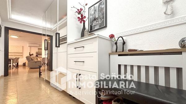 Sale of flat in Piso en Avenida Diputación, Calpe Pueblo, Calpe, Calpe
thumbnail 2