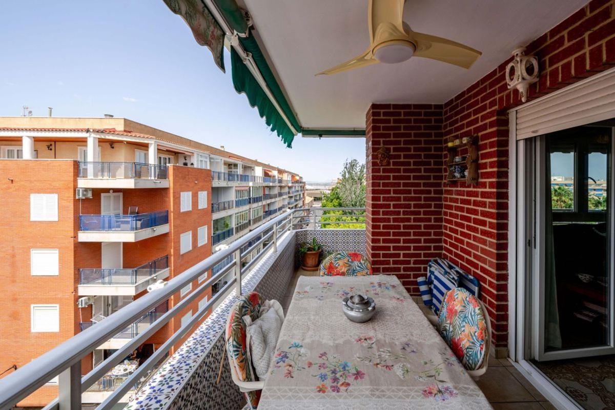 Venta de piso en Piso en Calle San Miguel de Salinas, El Acequión, Torrevieja, Torrevieja
 photo 5