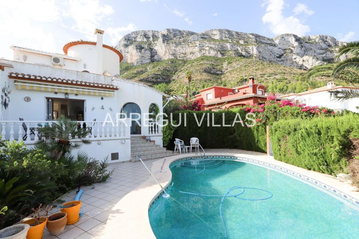 Properties for sale and rent in Spain photo 2
