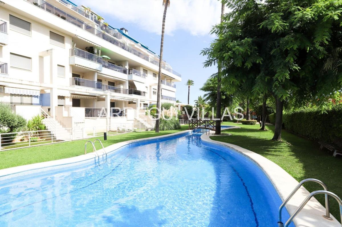 Продажа квартиры на Piso en Calle Rajada, Les Bassetes-El Marjal, Denia, Дения
 photo 3