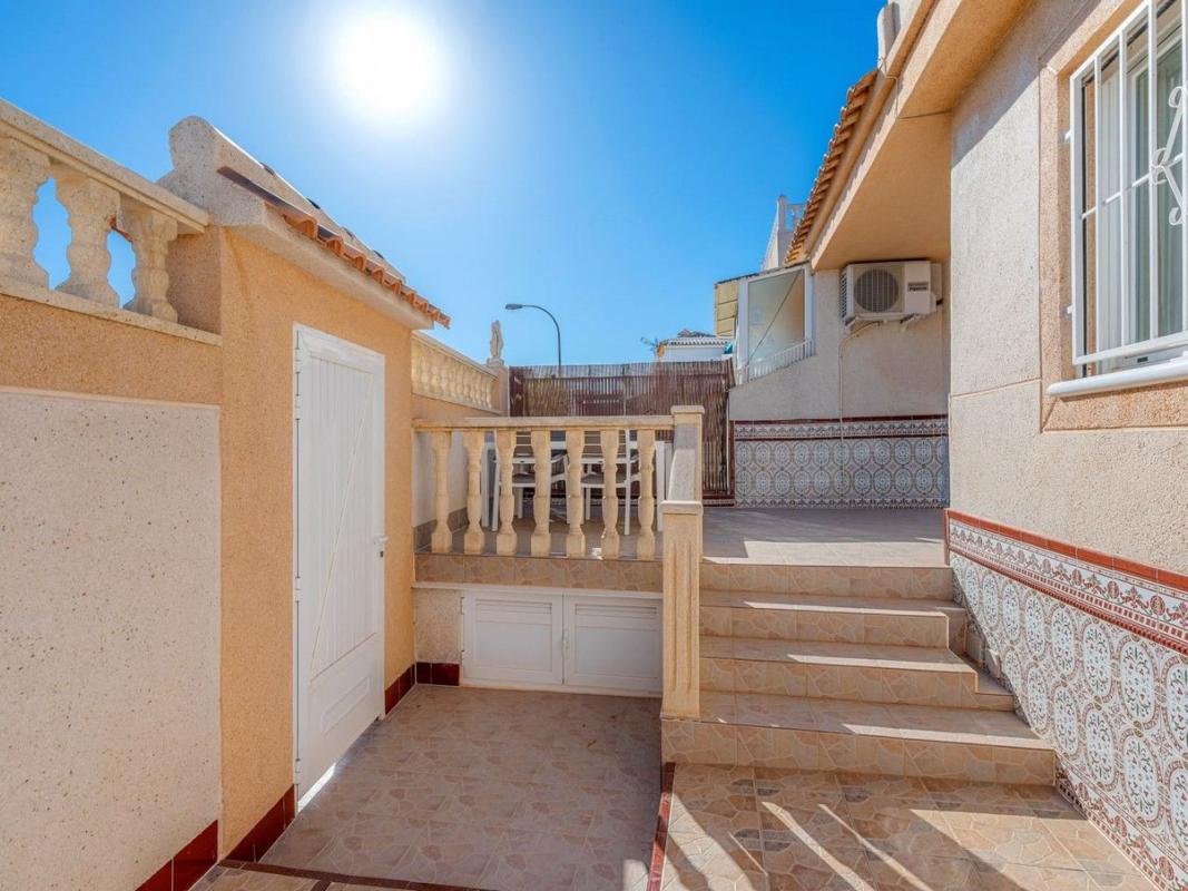 Продажа отдельного шале в Casa o chalet en Los Balcones - Los Altos del Edén, Torrevieja, Торревьеха photo 1