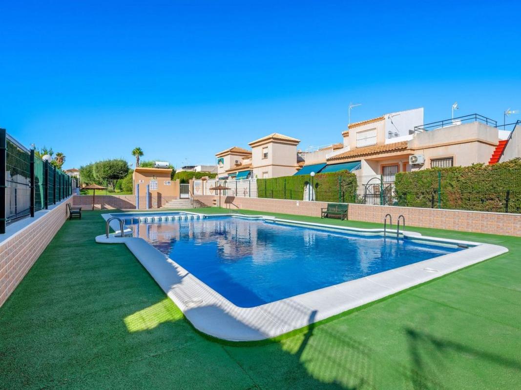 Продажа отдельного шале в Casa o chalet en Los Balcones - Los Altos del Edén, Torrevieja, Торревьеха photo 2