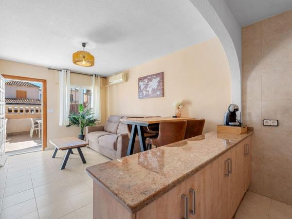 Частный шале на продаже в  Casa o chalet en Los Balcones - Los Altos del Edén, Torrevieja, Торревьеха photo 4
