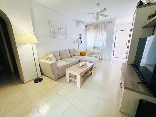 Chalet adosado en Zona Lago - Los Almendros, Orihuela photo 4