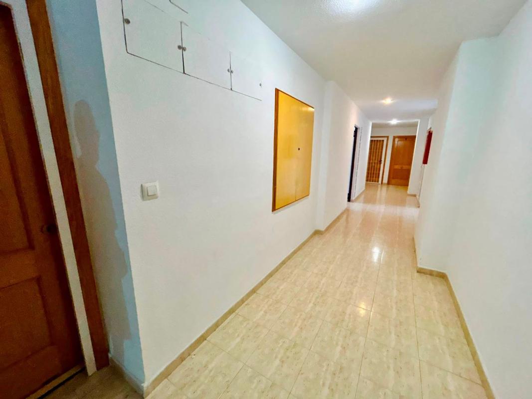 Sale of apartment in Piso en Cañada del Molino, Torrevieja, Torrevieja
photo 2
