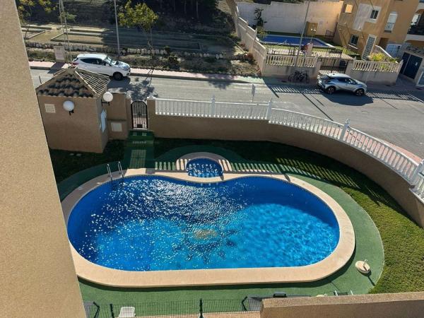 Частный шале на продаже в  Casa o chalet en Villamartín, Orihuela, Ориуэла photo 4