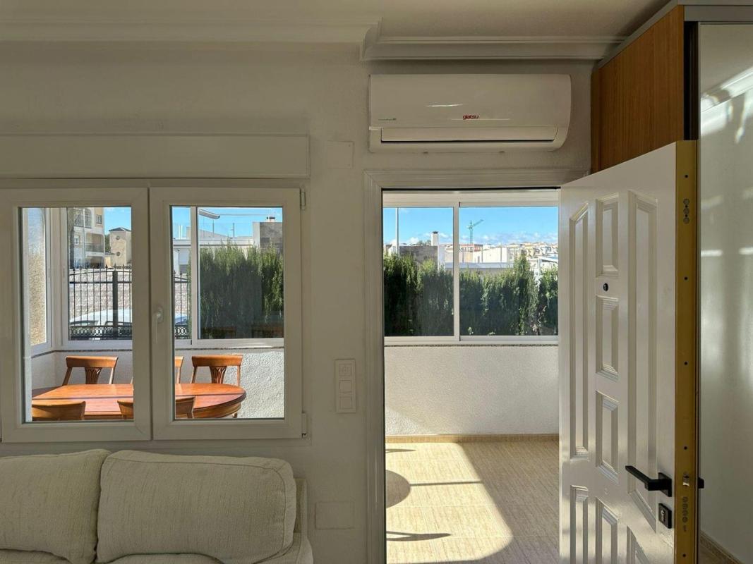 Продажа отдельного шале в  Casa o chalet en Villamartín, Orihuela, Ориуэла photo 5