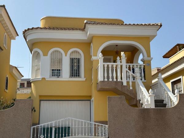 Independent chalet for sale in Casa o chalet en San Fulgencio, San Fulgencio
photo 1