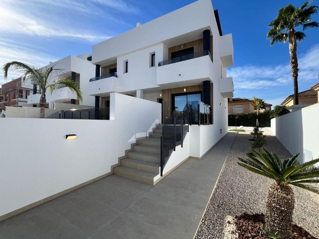 Properties for sale and rent in Spain photo 2
