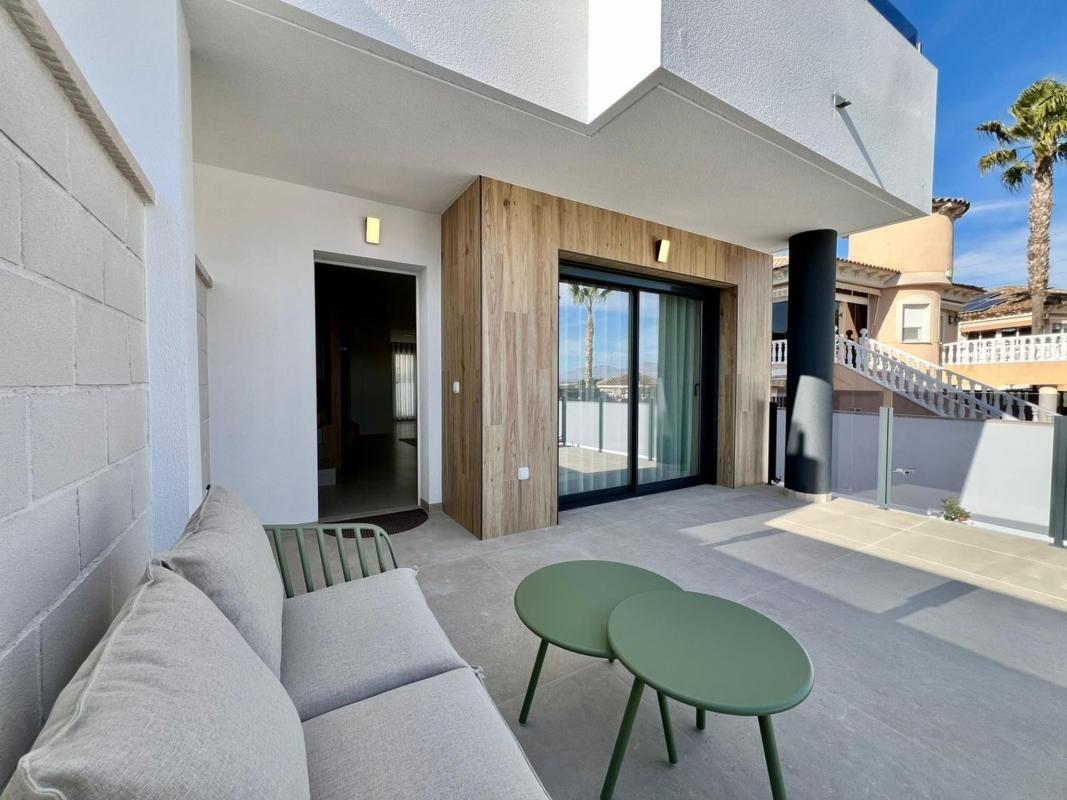Properties for sale and rent in Spain photo 5