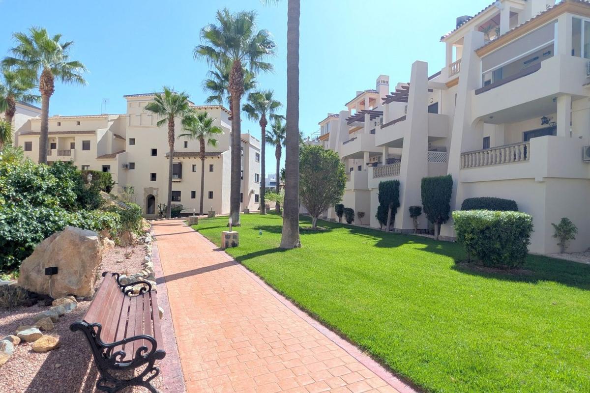 Sprzedaż mieszkania w Piso en Las Ramblas, Orihuela, Orihuela
photo 2