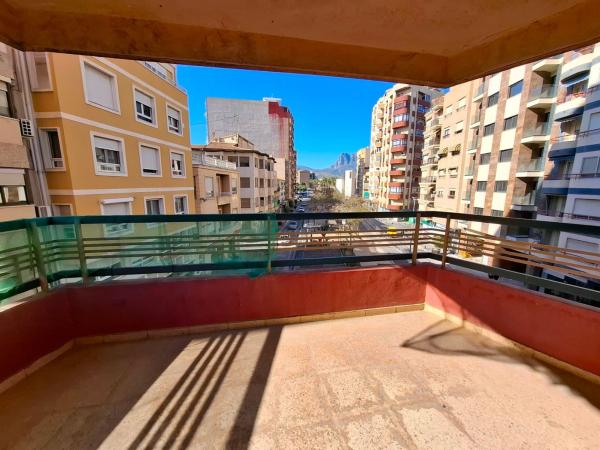 Sprzedaż mieszkania w Piso en Centro Urbano, La Villajoyosa / Vila Joiosa, La Villajoyosa / Vila Joiosa
 photo 1
