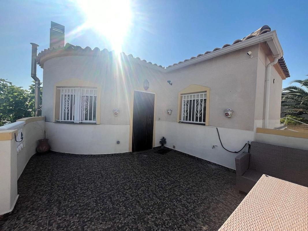 Venta de chalet independiente en Casa o chalet en Castalla, Castalla
photo 3
