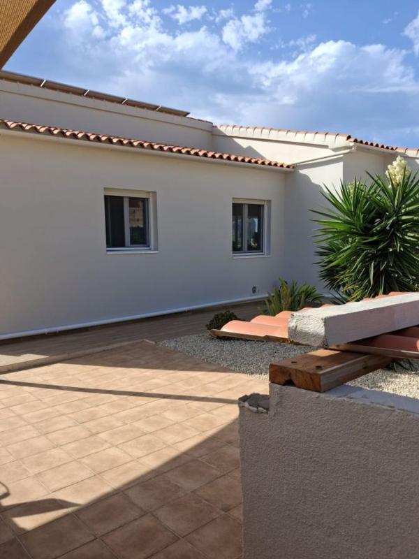 Properties for sale and rent in Spain photo 4