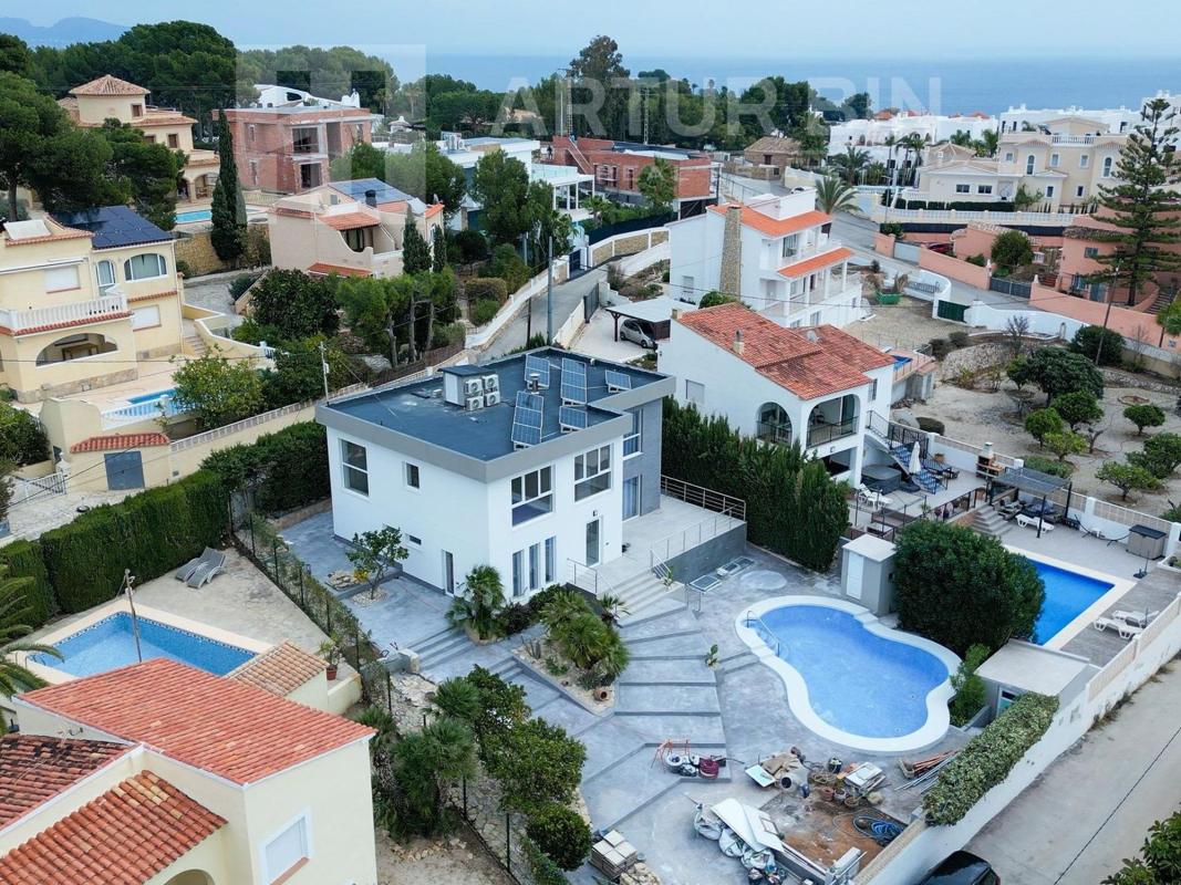 Propiedades en venta y alquiler en España photo 2