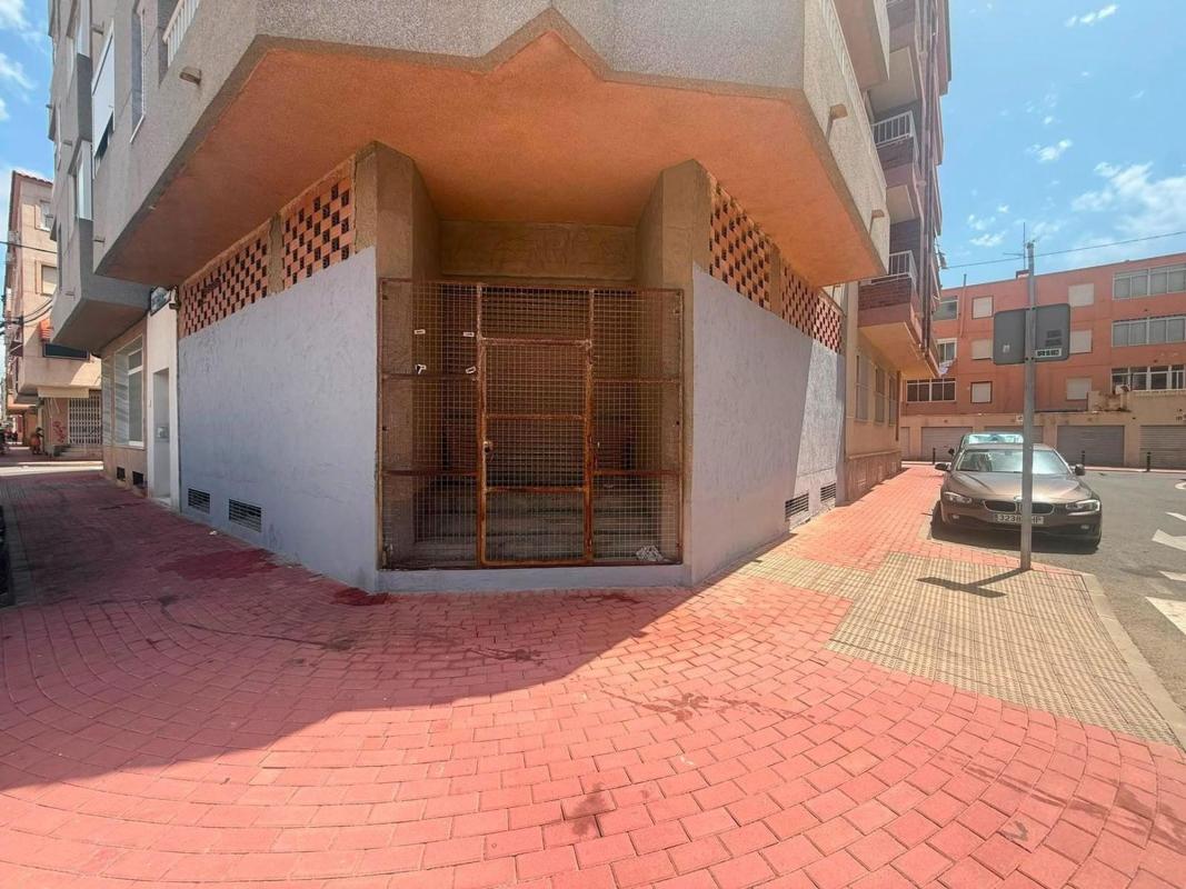 Недвижимость на продажу и в аренду в Испании photo 1