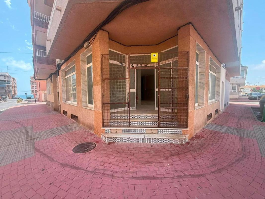 Недвижимость на продажу и в аренду в Испании photo 3
