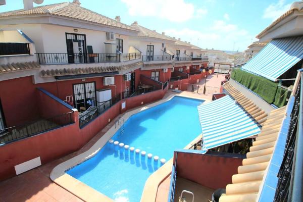 Chalet adosado en Parque Acuático - Sector 25, Torrevieja photo 2