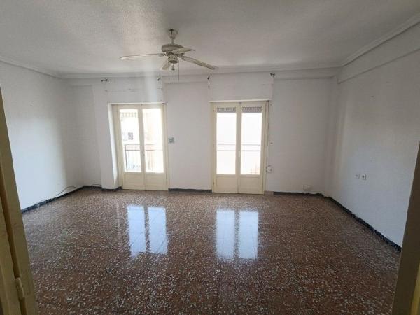 Продажа квартиры на Piso en Calle Fernanda Santamaría, Plaza Crevillente-Juzgados, Elche / Elx, Эльче / Эльх
thumbnail 1