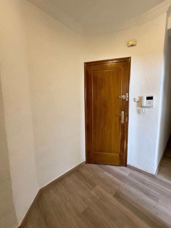 Sale of apartment in Piso en Barri Eixample, Alcoy / Alcoi, Alcoy
photo 3