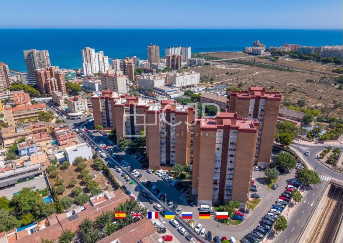 Venta de piso en Piso en Avenida Ausiàs March, Campello Playa, El Campello, El Campello
photo 1