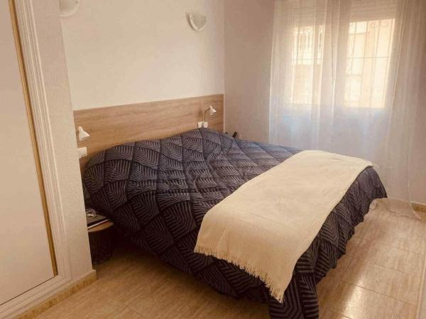 Sale of flat in Piso en Calle la Loma, 44, Antonio Machado, Torrevieja, Torrevieja
photo 1
