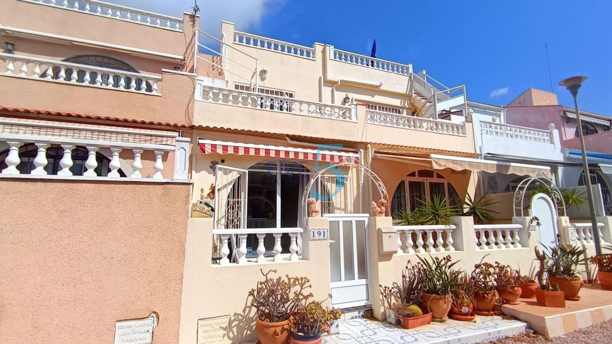 Venta de chalet independiente en Casa o chalet en La Siesta - El Salado - Torreta, Torrevieja, Torrevieja
photo 5