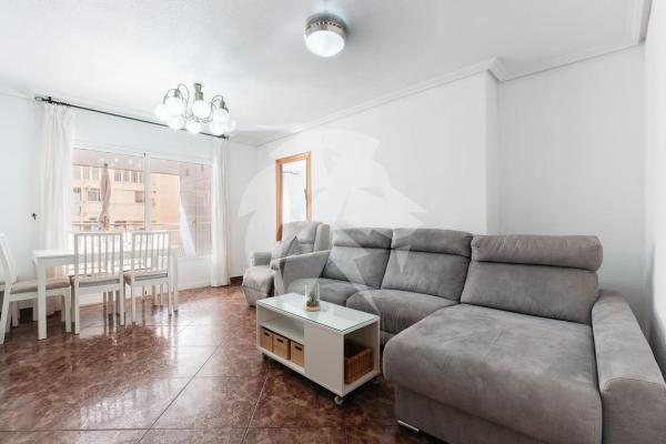 Квартира на продажу на Piso en Calle Virgen de la Paloma, Playa del Cura, Torrevieja, Торревьеха photo 1