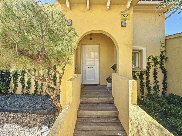 Independent chalet for sale in Casa o chalet en Calle Palmeras, 55, Cumbre del Sol, Benitachell, Benitachell
 photo 3