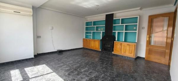 Sale of flat in Piso en Barri Zona Nord, Alcoy / Alcoi, Alcoy
thumbnail 1
