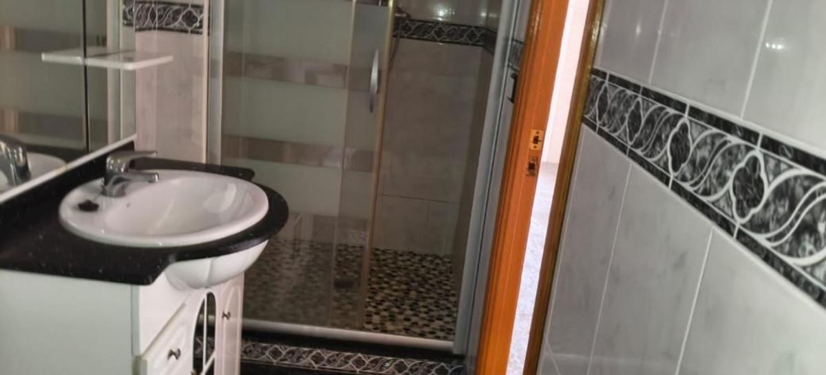Sale of apartment in Piso en Barri Zona Nord, Alcoy / Alcoi, Alcoy
 photo 4