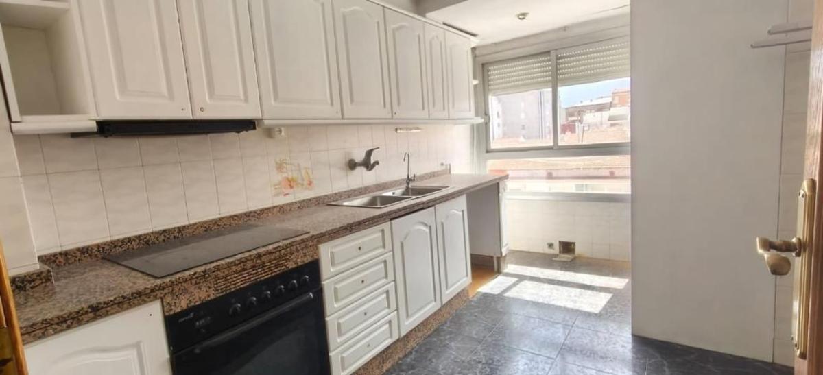 Sale of apartment in Piso en Barri Zona Nord, Alcoy / Alcoi, Alcoy
 photo 5
