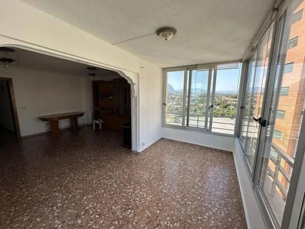Продажа квартиры на Piso en Calle Jaén, Pueblo Levante, Benidorm, Бенидорм
 photo 1